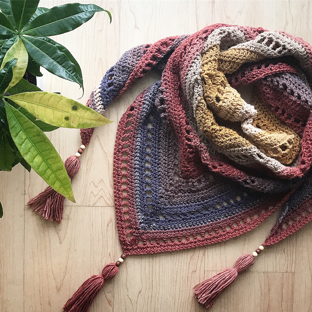 15 Perfect Handmade Crochet Gifts for Mother's Day | Free Yourself Shawl, TLYCBlog.com